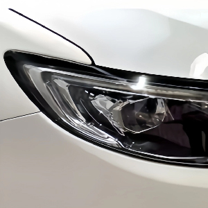 Transparent headlight protection film installation test
