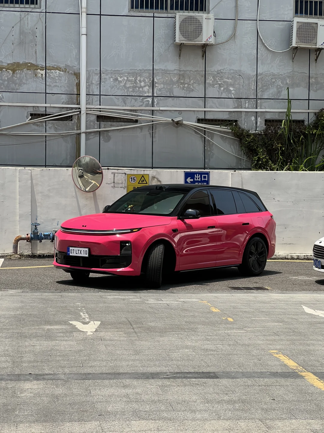 ELOV PPF-CP002 Beetroot Purple color PPF application on car - image 3