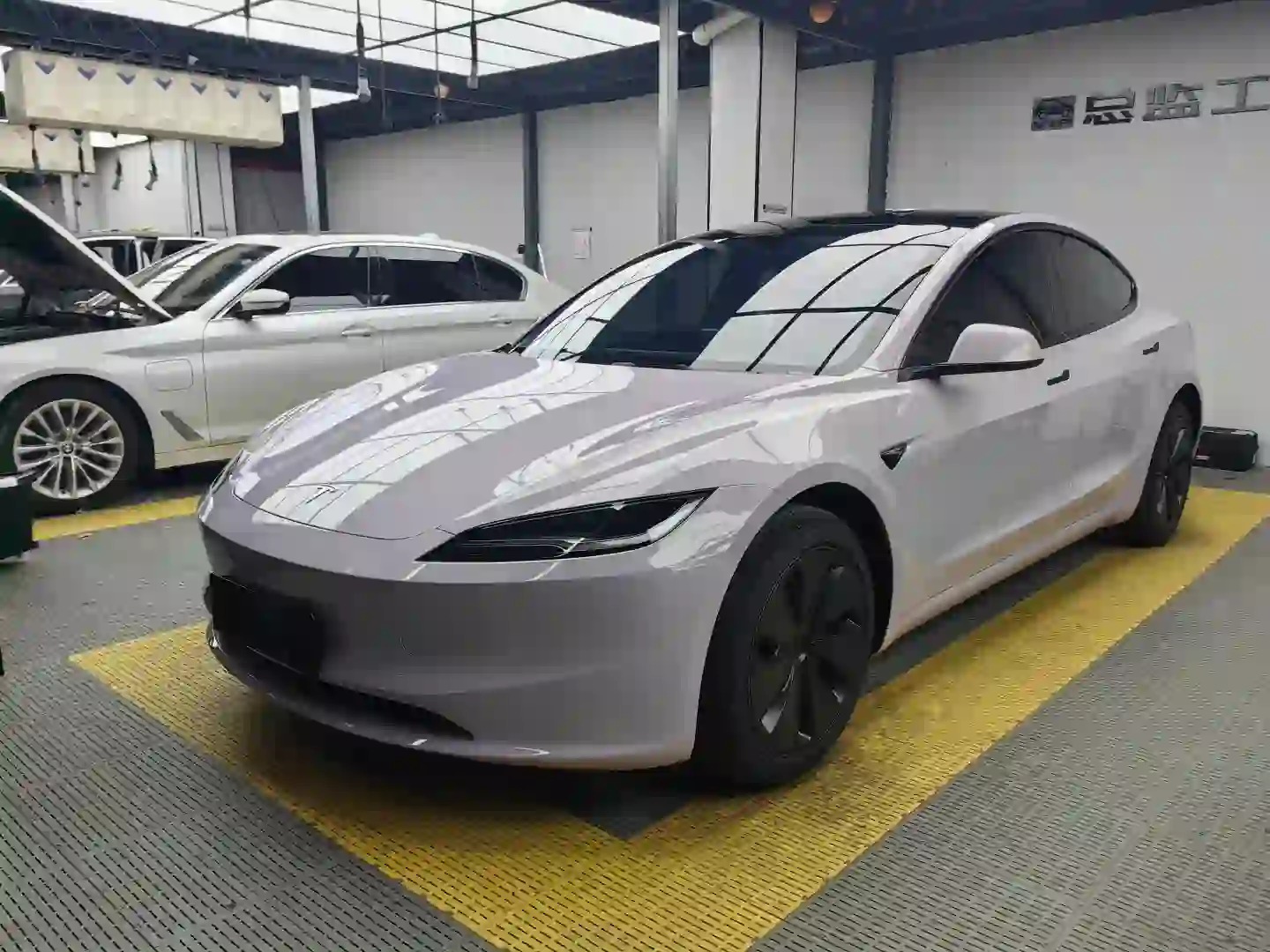 ELOV PPF-CP023 Mist Grayish Purple color PPF application on car - image 4