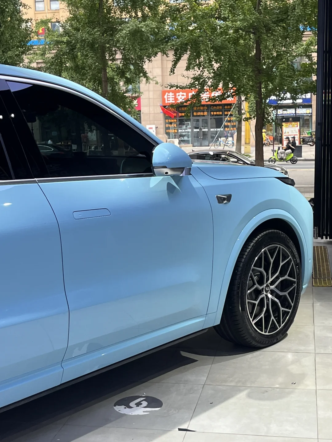 ELOV PPF-CP079 Lossy Sea Breeze Blue color PPF application on car - image 4