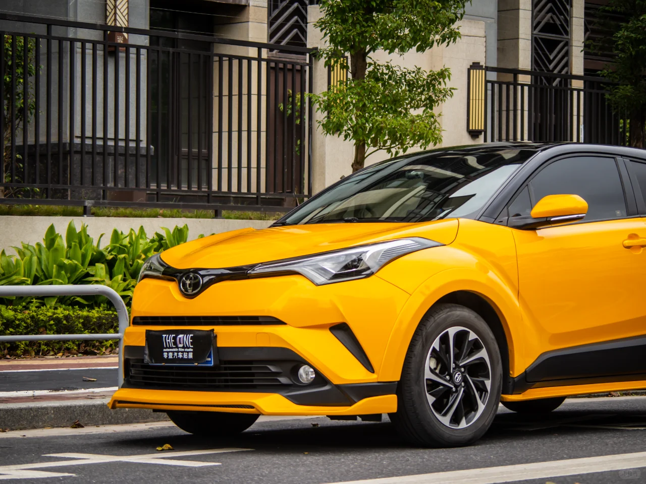 ELOV PPF-CP080 Volcanic Yellow color PPF application on car - image 4