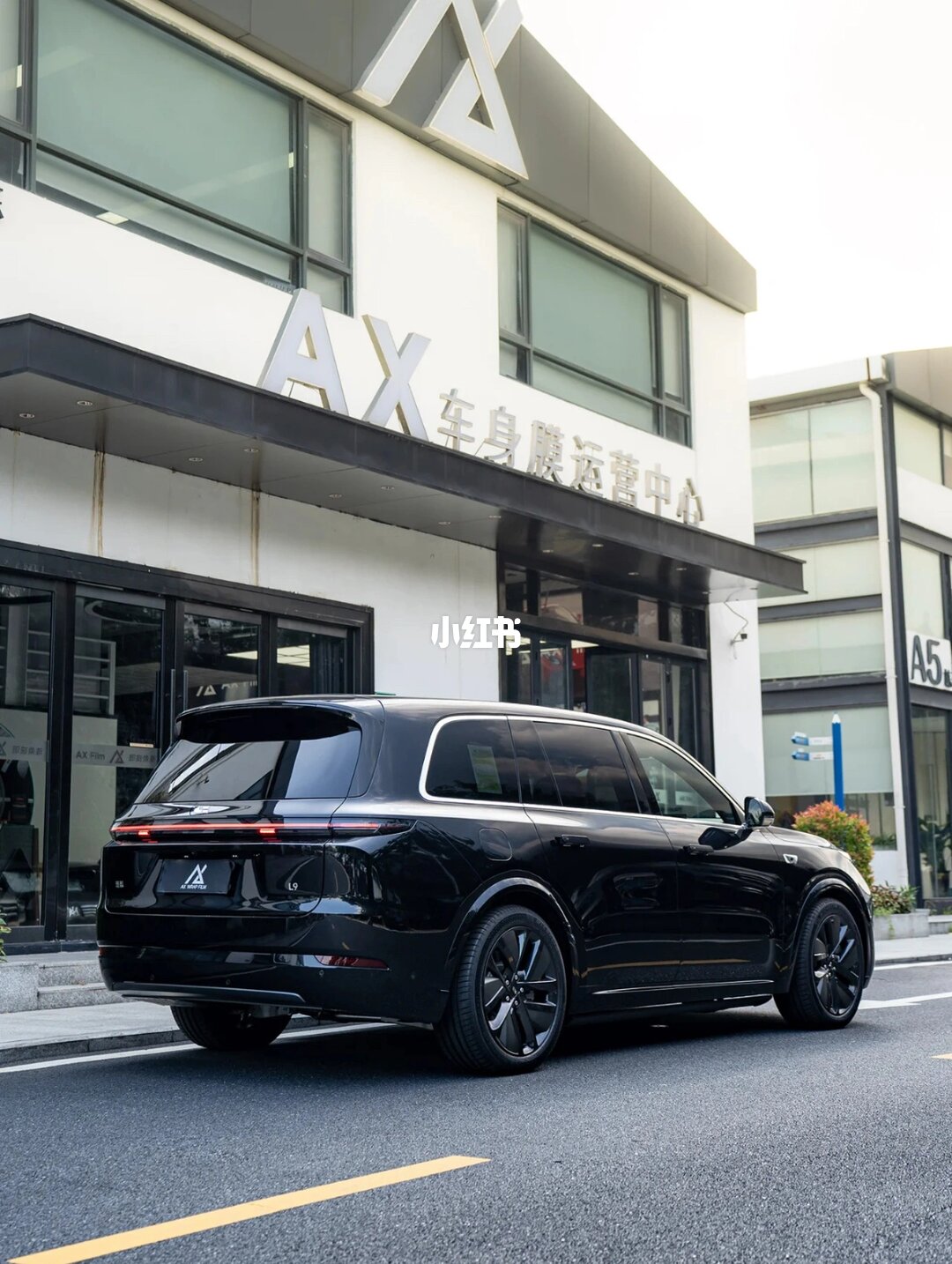 ELOV PPF-CP087 Santorini Black color PPF application on car - image 2