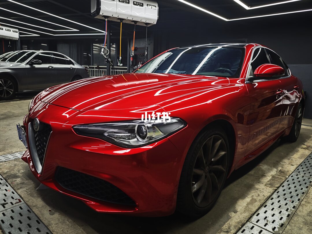 ELOV PPF-CP105 Renovatting Ferrari Red color PPF application on car - image 2
