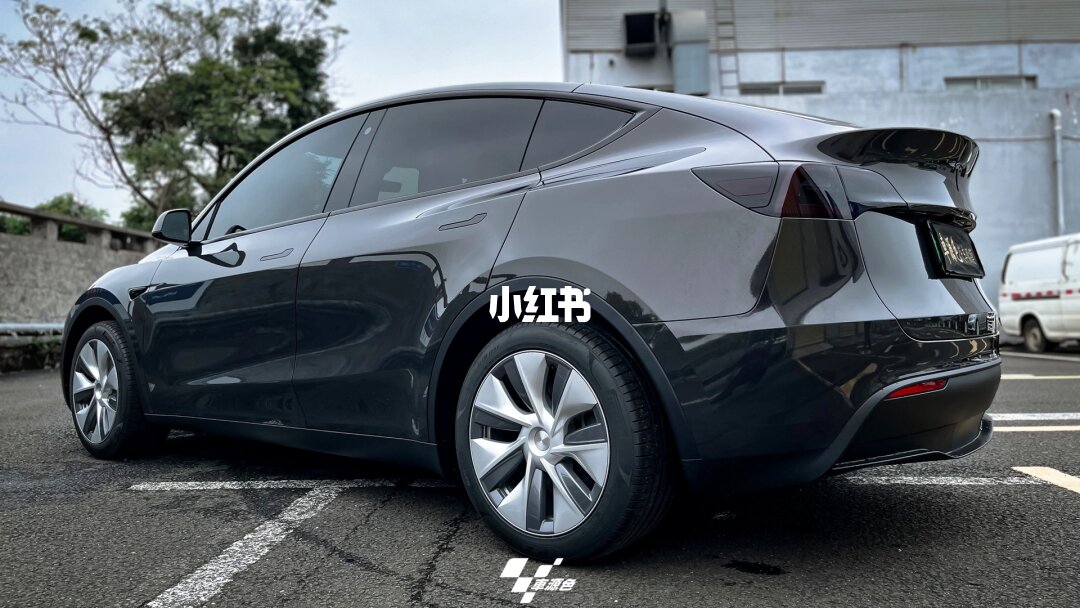 ELOV PPF-CP125 Bright Black color PPF application on car - image 1