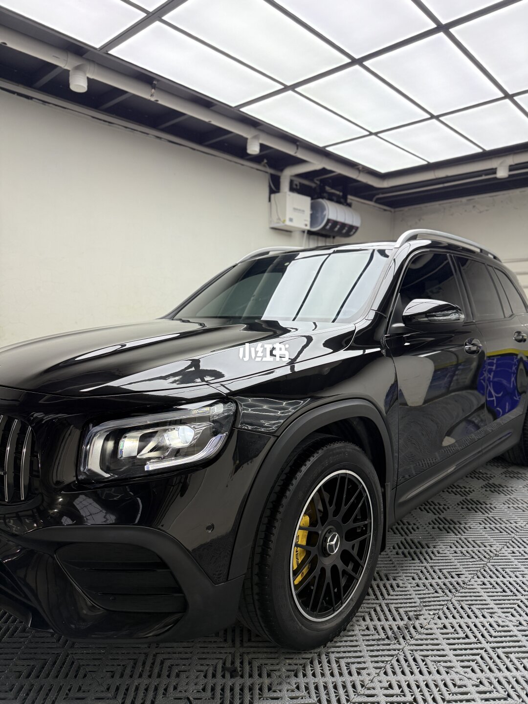 ELOV PPF-CP126 Metallic Black color PPF application on car - image 4