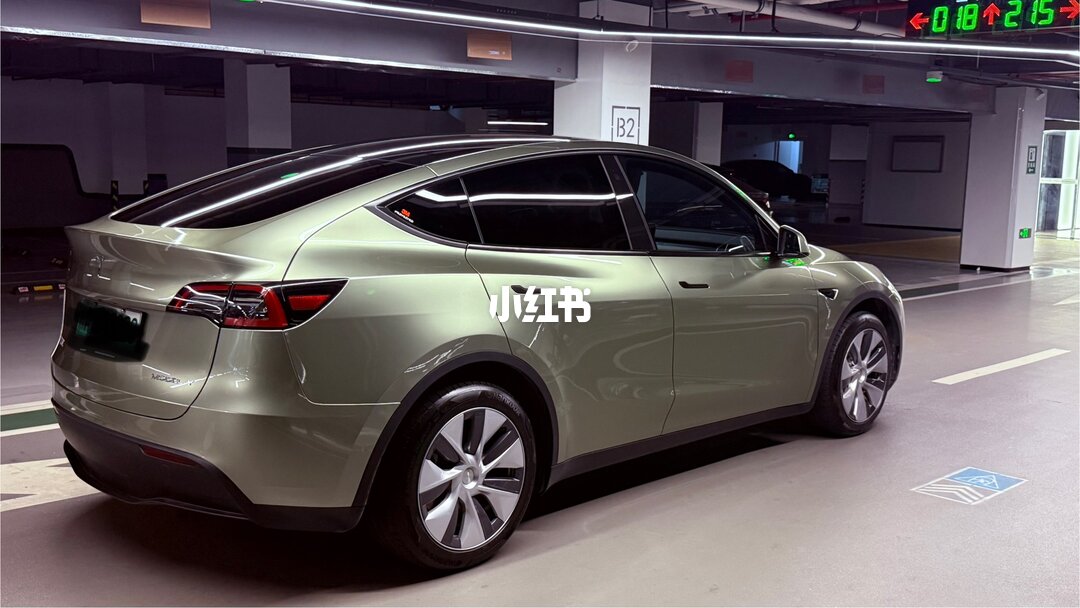 ELOV PPF-CP147 Metallic Aventurine Green color PPF application on car - image 3