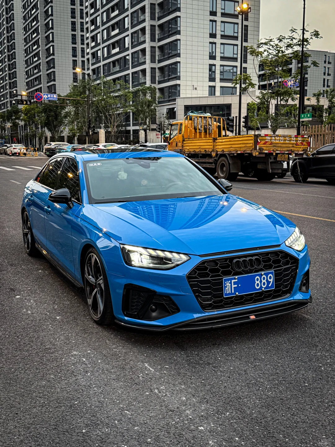 ELOV PPF-CP204 Streamer Blue color PPF application on car - image 3