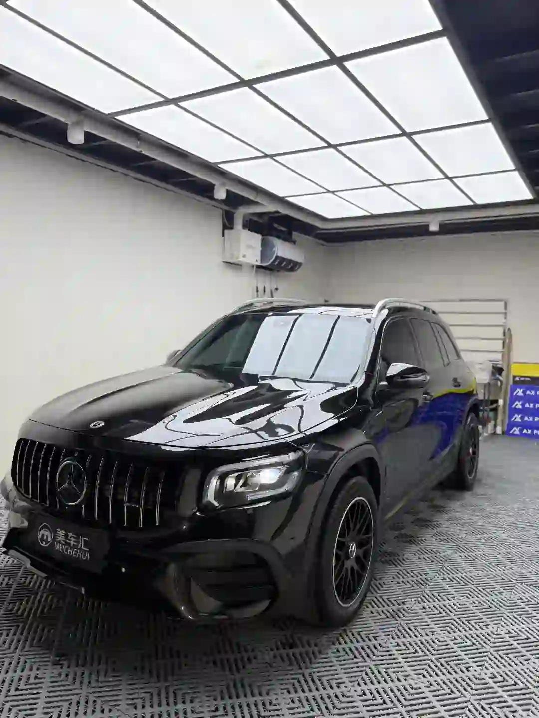 ELOV PPF-CP240 Liquid Metallic Black color PPF application on car - image 1