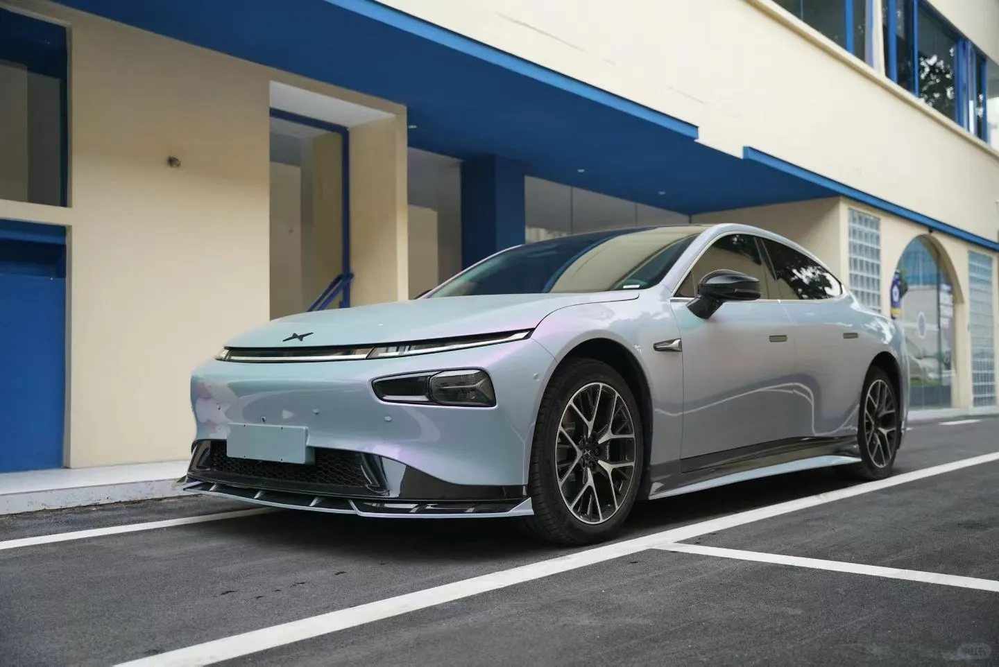 ELOV PPF-CP317 Moonlight Jade Purple color PPF application on car - image 2